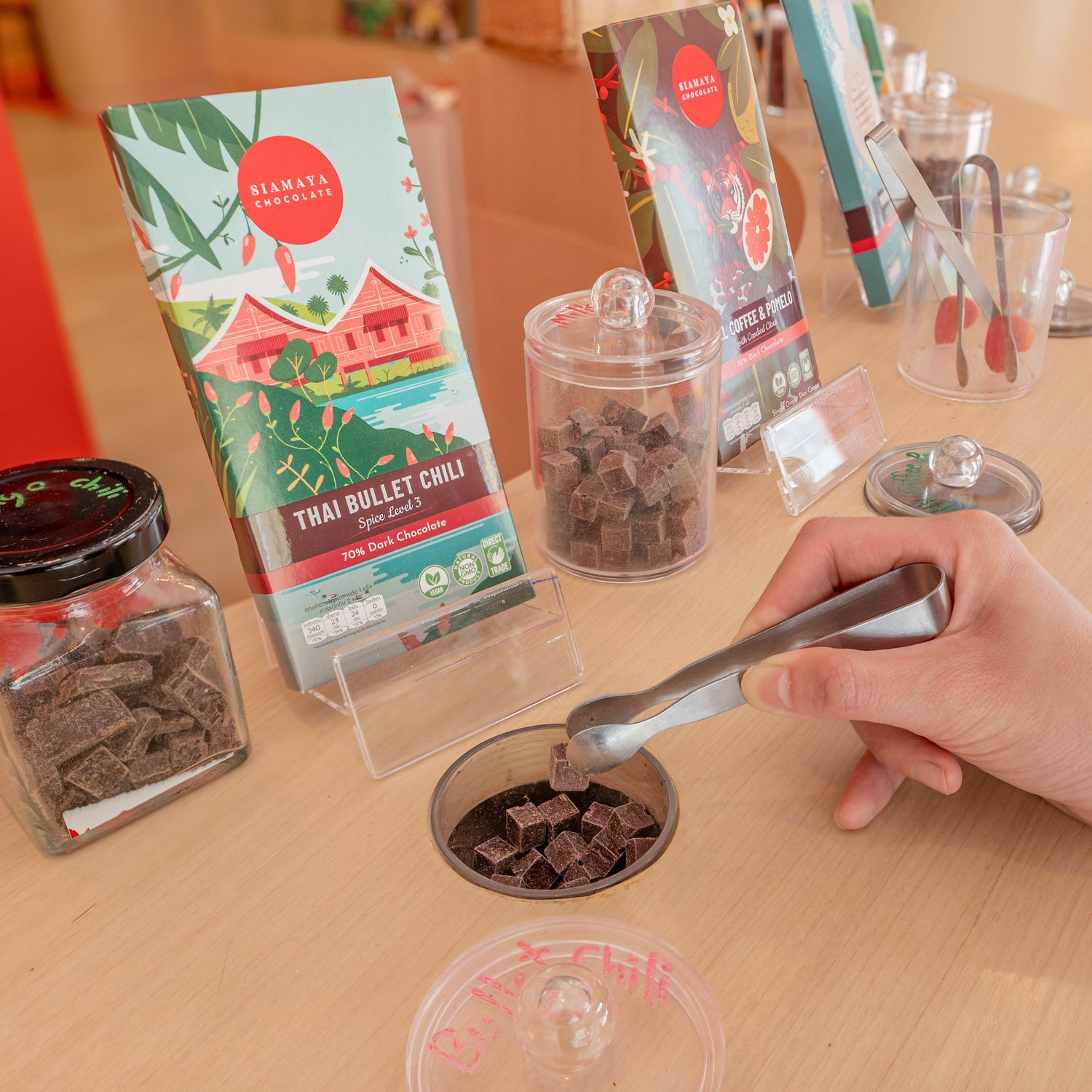 siamaya chocolate sample